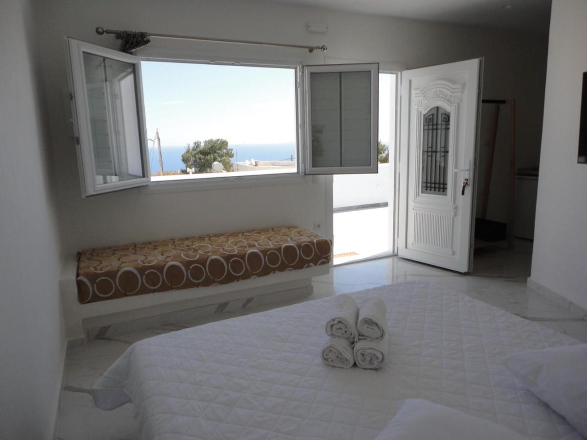 Triena Apartments Fira  Dış mekan fotoğraf