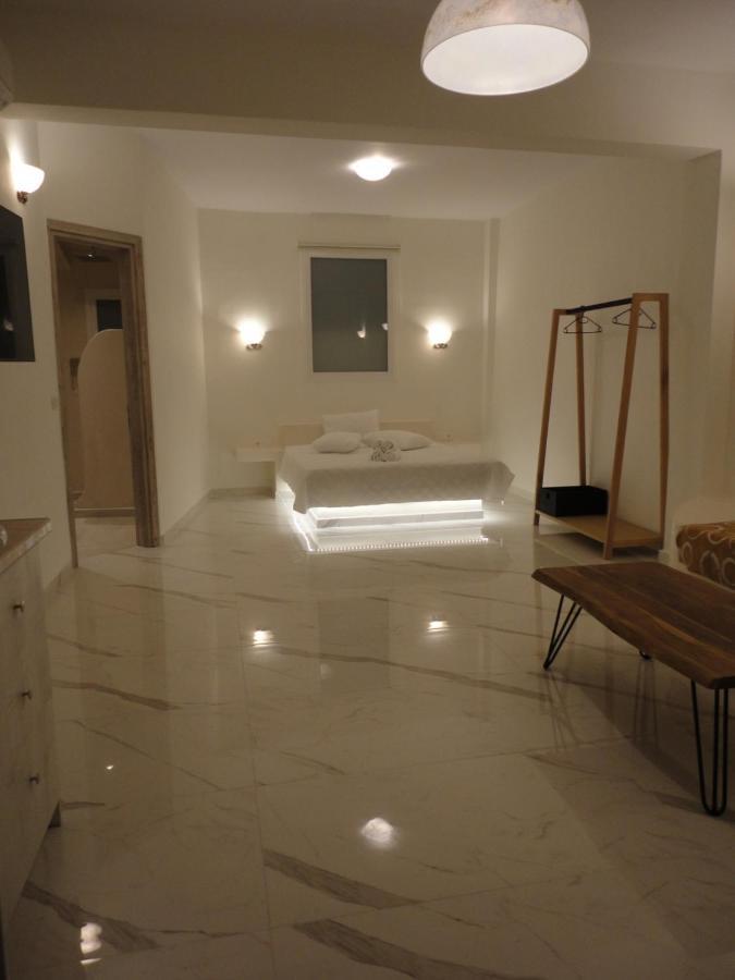 Triena Apartments Fira  Dış mekan fotoğraf