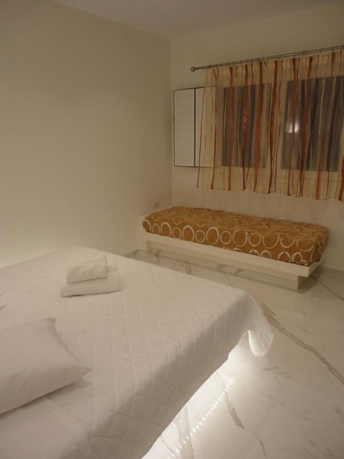 Triena Apartments Fira  Dış mekan fotoğraf