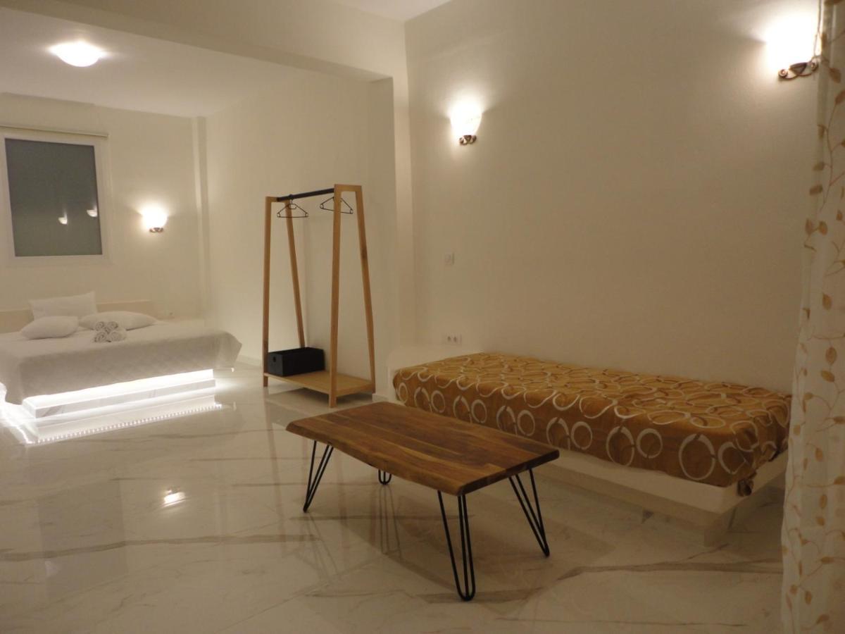 Triena Apartments Fira  Dış mekan fotoğraf