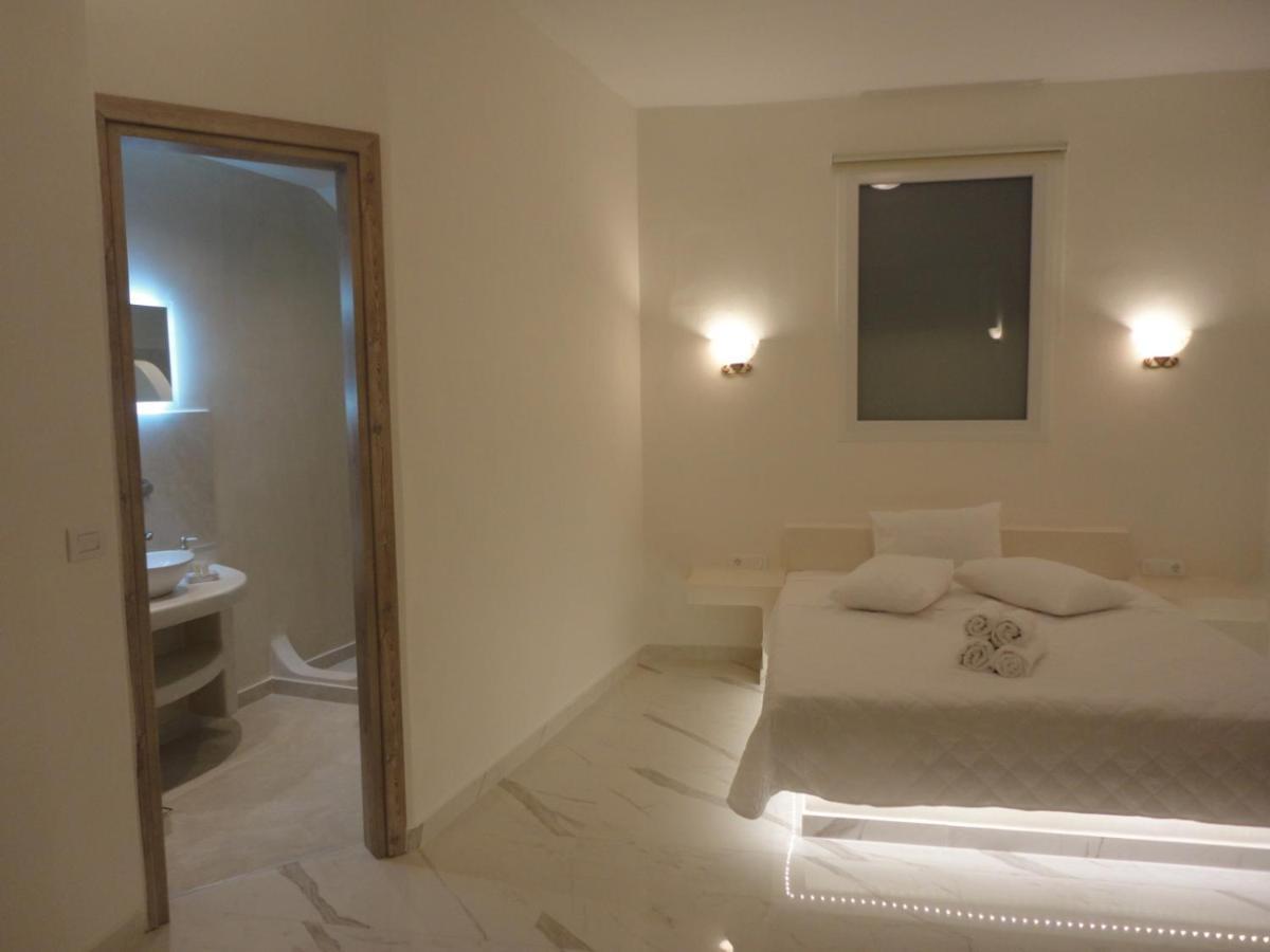 Triena Apartments Fira  Dış mekan fotoğraf